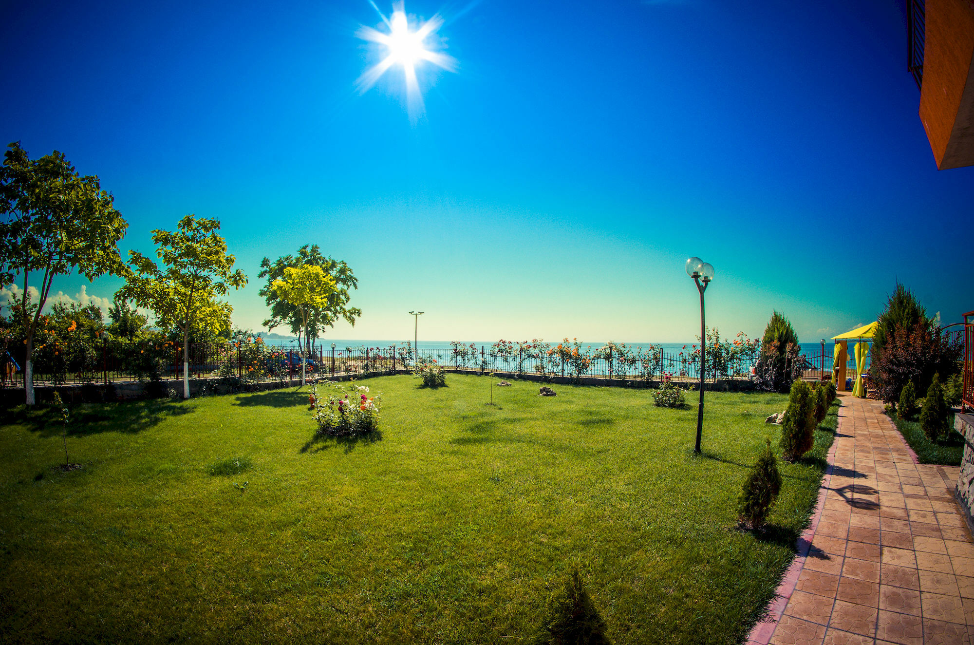 רבדה Riviera Fort Beach מראה חיצוני תמונה